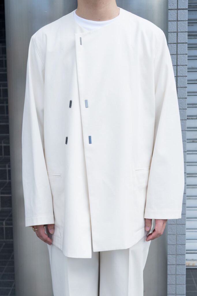 irenisa 2nd delivery
NO COLLAR BLOUSON
ONE TUCK TAPERED PANTS
