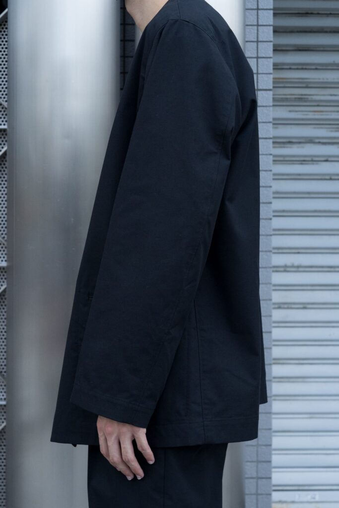 irenisa 2nd delivery
NO COLLAR BLOUSON
ONE TUCK TAPERED PANTS